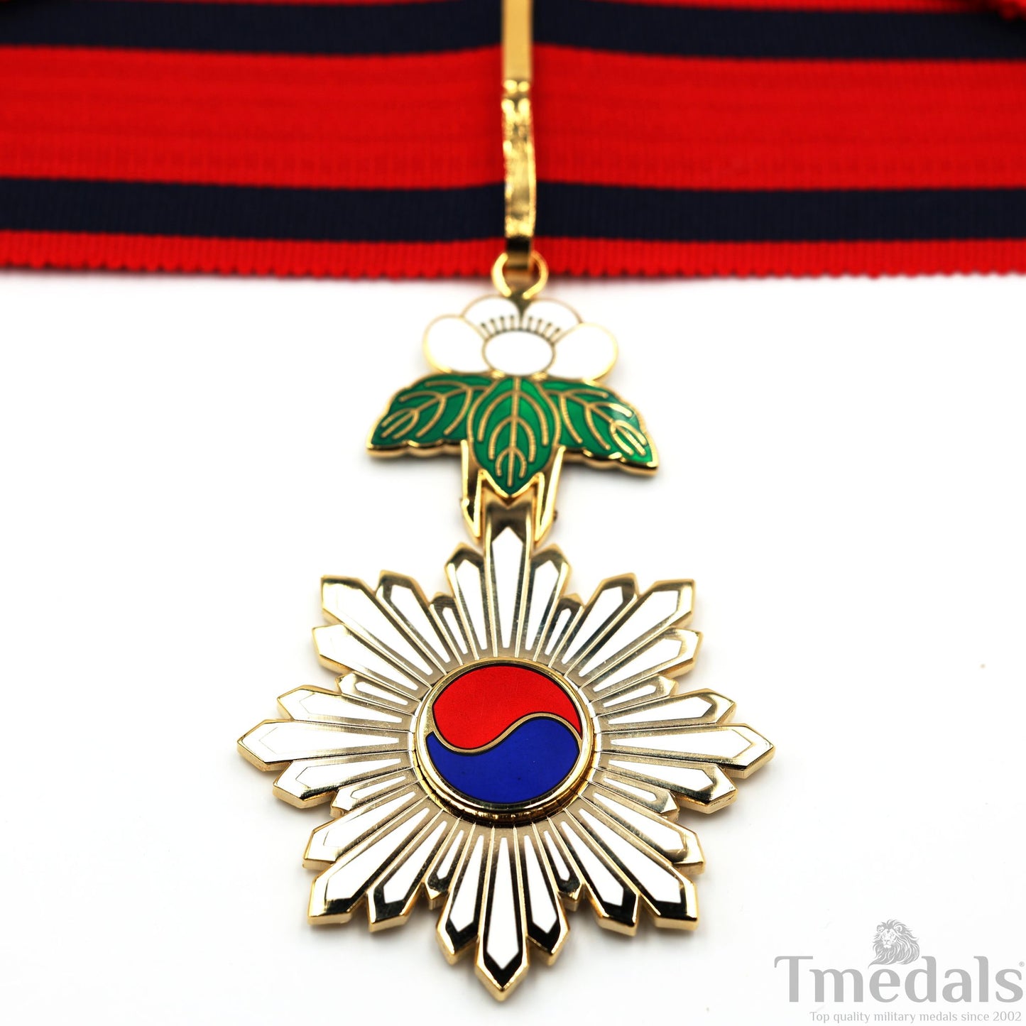 Korea – Order of the Taegeuk, Third Class Neck Badge (Replica)