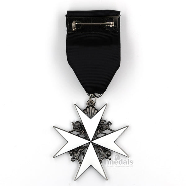 Order of St John Medal officer class Badge Maltese Cross silver Replica