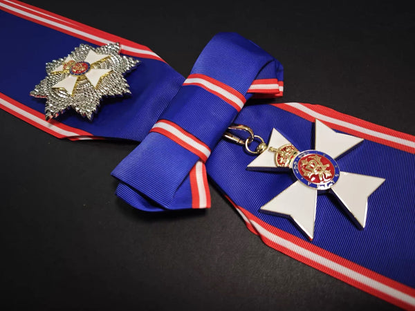 Royal Victorian Order GCVO Sash Badge & Breast Star Set w/ Blue Sash – Replica