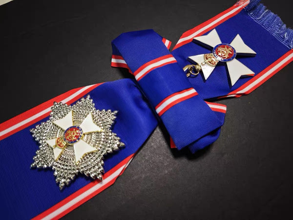 Royal Victorian Order GCVO Sash Badge & Breast Star Set w/ Blue Sash – Replica
