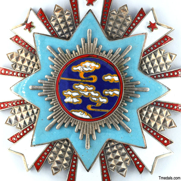 Chinese Republic – Order of Propitious Clouds Breast Star – Full-Size Museum Replica