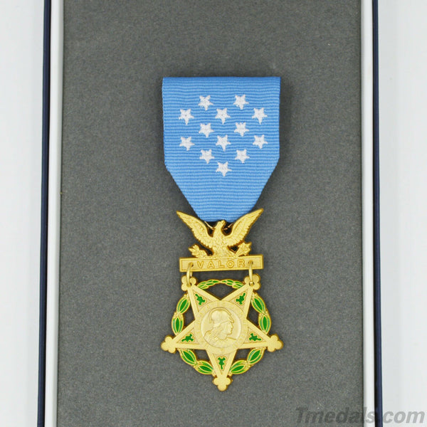 Cased US ORDEN BADGE MEDAL OF HONOR, MOH, ARMY, NAVY, AIR FORCE, 10 Orders REPLICA COPY REPRO REPRODUCTION RARE!!