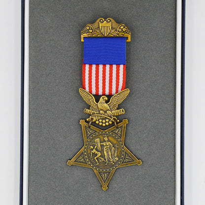 Complete U.S. Medal of Honor Historical Replica Collection – 10 Full-Size Medals with Presentation Case