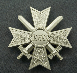 German War Merit Cross 1st Class with Swords 1957 Version Medal Replica 1939