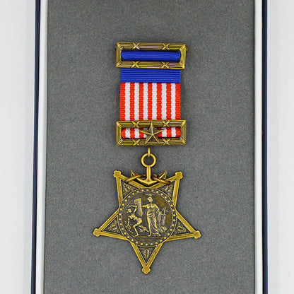 U.S. Medal of Honor Navy 1862–1912 Type II Civil War Era – Full-Size Museum Replica with Case