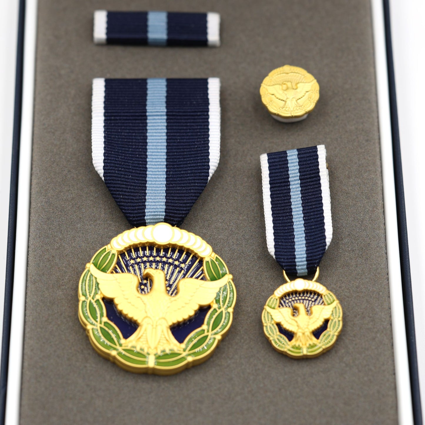 U.S. Presidential Citizens Medal Award Order in "Made in USA Case" Replica copy reproduction
