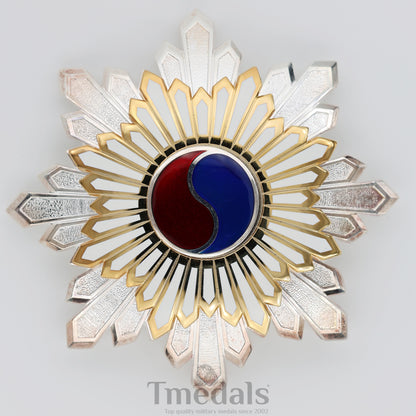 Korea Korean Order Of The Taeguk, II Class Breast Star replica