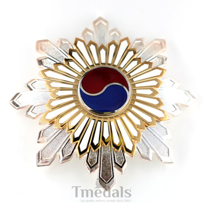 Korea Korean Order Of The Taeguk, II Class Breast Star replica