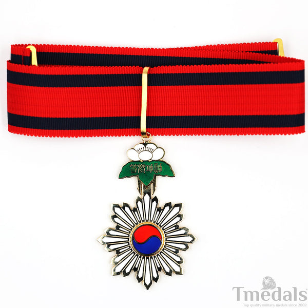 Korea Korean empire medal Order Of The Taegeuk Third Class Neck Badge replica copy repro