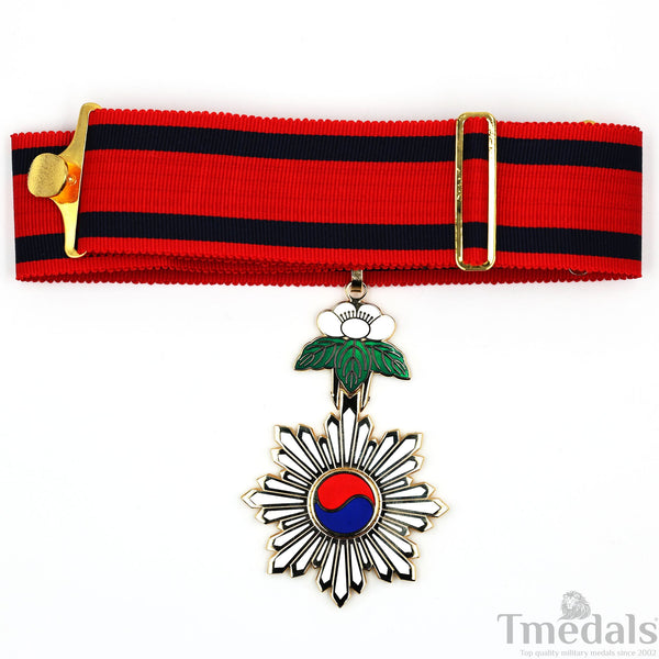 Korea Korean empire medal Order Of The Taegeuk Third Class Neck Badge replica copy repro