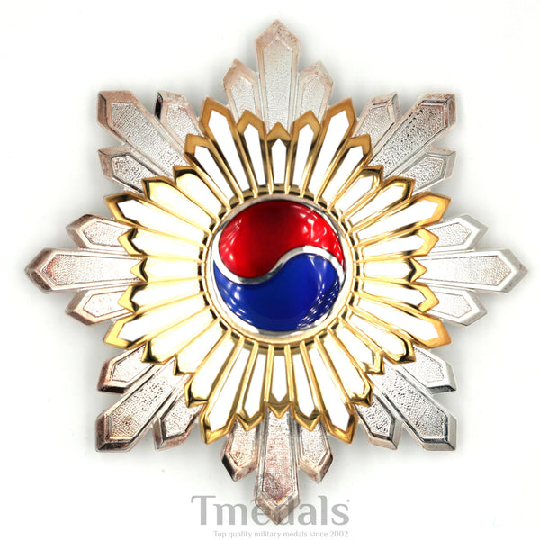 Korea Korean Order Of The Taeguk, II Class Breast Star replica
