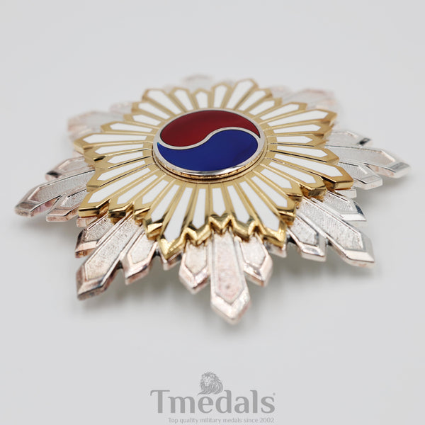 Korea Korean Order Of The Taeguk, II Class Breast Star replica