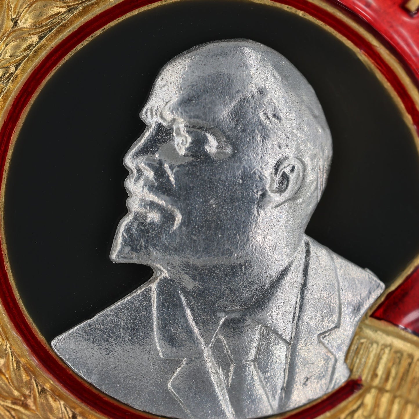 Order of Lenin Type 3 Medal (1936–1943) – 925 Sterling Silver Lenin Portrait – Gilt Gold Enamel Replica