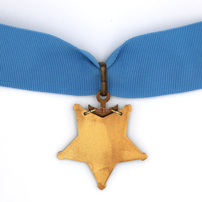 Cased U.S. Medal of Honor – Navy 1913–1919 – Full-Size Museum Replica