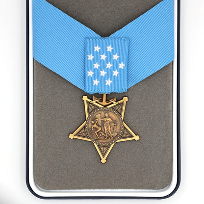 CASED U.S. USA Medal of Honor Navy 1942-1963 MOH Ribbon Bar Congressional Replica Reproduction Order Badge WW12 COPY Repro