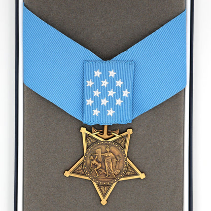 CASED U.S. USA Medal of Honor Navy 1942-1963 MOH Ribbon Bar Congressional Replica Reproduction Order Badge WW12 COPY Repro