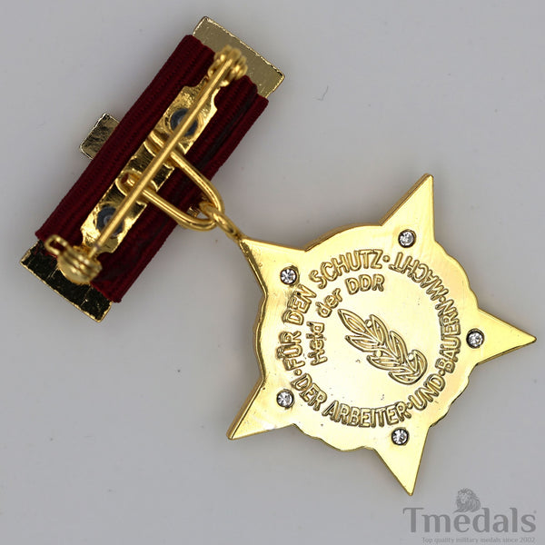 Hero of the GDR East Germany German DDR GDR Medal Order Badge WW12 Replica