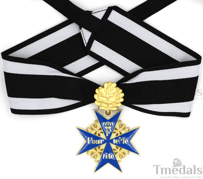 Prussian MWWI German Pour le Mérite Blue Max Medal with Oak Leaves – Replica Versionedal Replica WW1