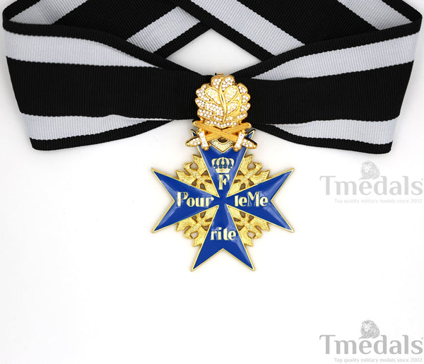 Pre-WWII German Pour le Mérite with Swords & Diamonds – Replica