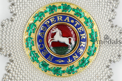 Royal Guelphic Order Breast Star Replica – Enamel Medal with Pin Replica