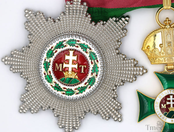 Royal Hungarian Order of Saint Stephen Medal Set – 3-Piece Replica