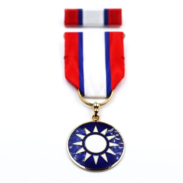 Republic of China “Blue Sky, White Sun” Medal & Ribbon Bar – Early Type Replica