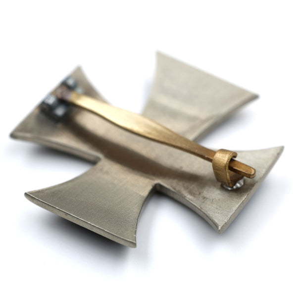 German WW1 Iron Cross 1st Class 1914 – Vaulted Solid Brass Pin-Back Replica