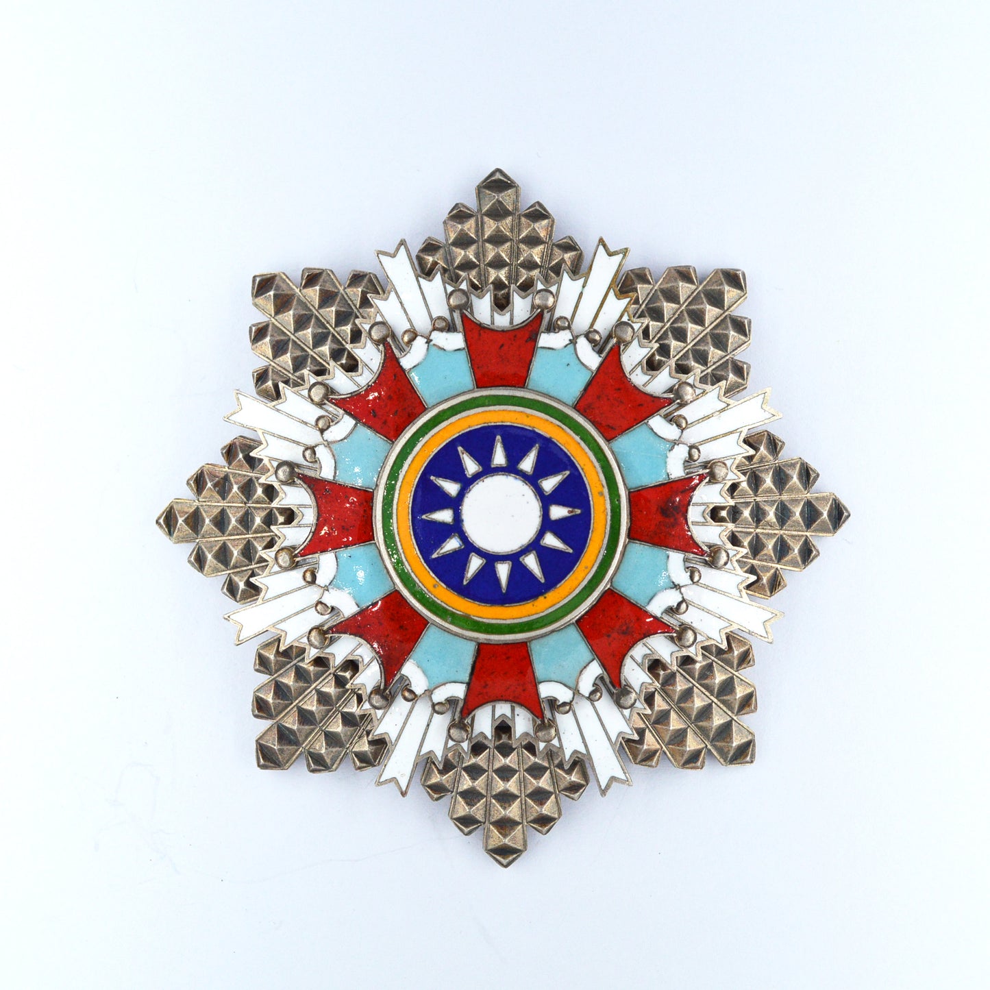 chinese medal order badge the Republic of China enamel