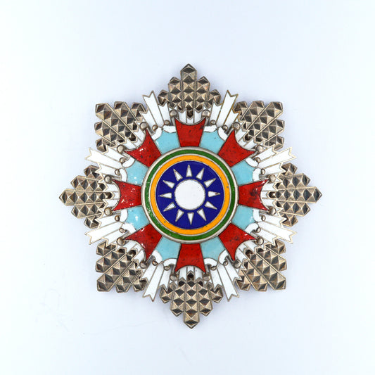 chinese medal order badge the Republic of China enamel