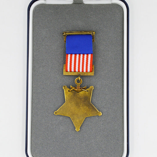 U.S. Medal of Honor Navy 1862–1912 Type II Civil War Era – Full-Size Museum Replica with Case