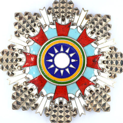 chinese medal order badge the Republic of China enamel