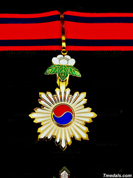 Korea Korean Order Of The Taeguk, II Class Breast Star full set replica