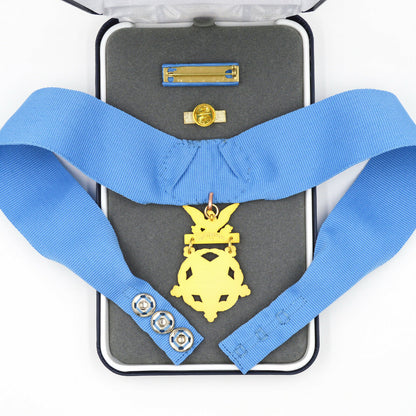U.S. Army Medal of Honor MOH Current Version Full-Size Replica Set