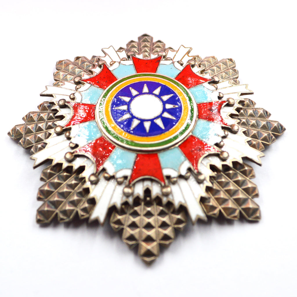 Chinese Medal Order Badge The Republic Of China Enamel Tmedals chinese-medal-order-badge-the-republic-of-china-enamel-tmedals