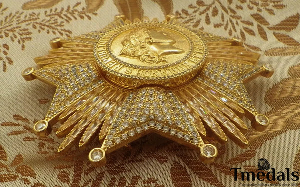 French Legion of Honor / Légion d'Honneur Breast Star in Gold with Diamond Museum Replica Repro