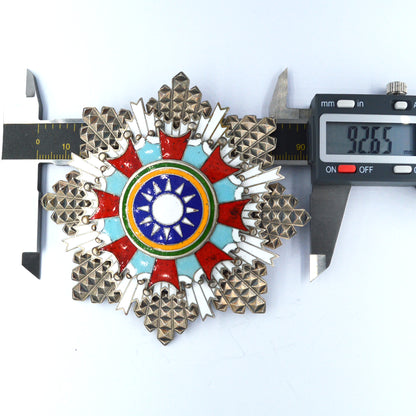 chinese medal order badge the Republic of China enamel