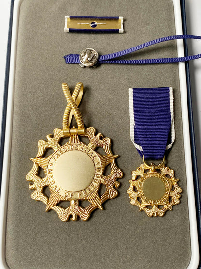 Cased US Presidential Medal of Freedom 1963-Present USA Award Reproduction Replica