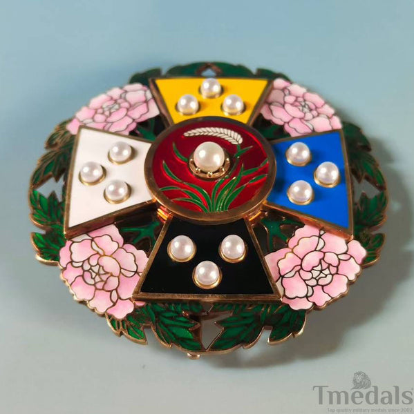 Republic of China Order of Rank and Merit – First Class – Full-Size Museum Replica with Case