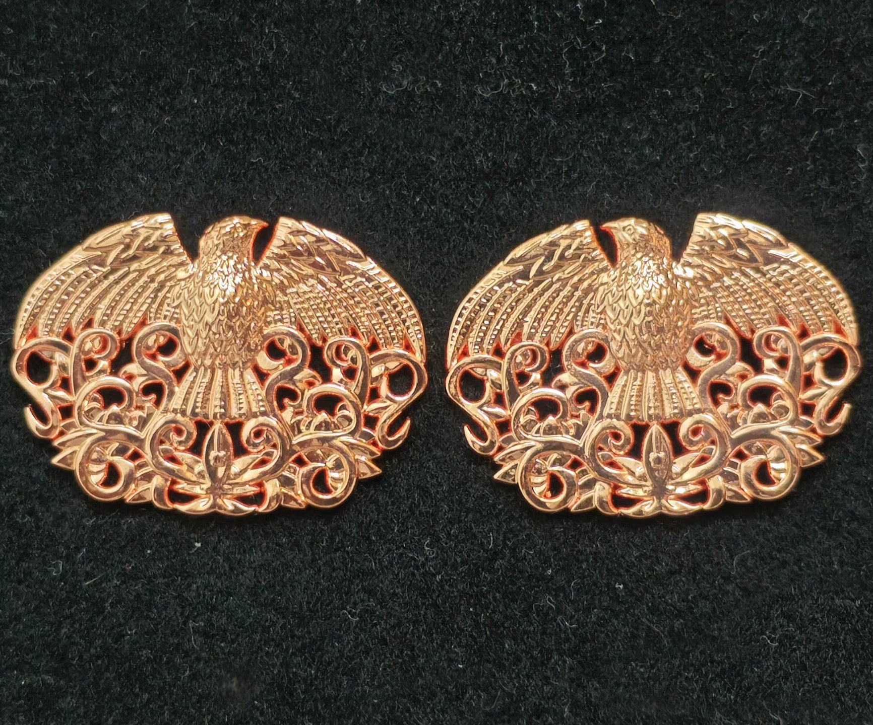 Chinese Qing Imperial Guard Eagle Collar Insignia Pair (2) – Replica