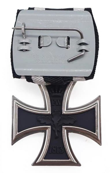 German Iron Cross 1870 2nd Class, 25-Year Oak Leaves & 1914 Spange Replica