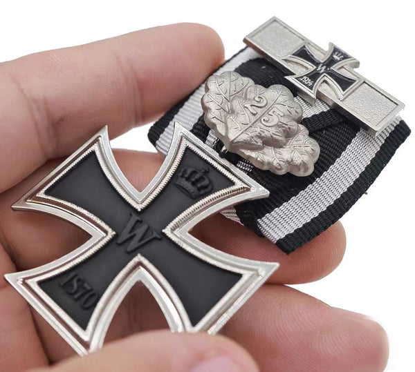 German Iron Cross 1870 2nd Class, 25-Year Oak Leaves & 1914 Spange Replica