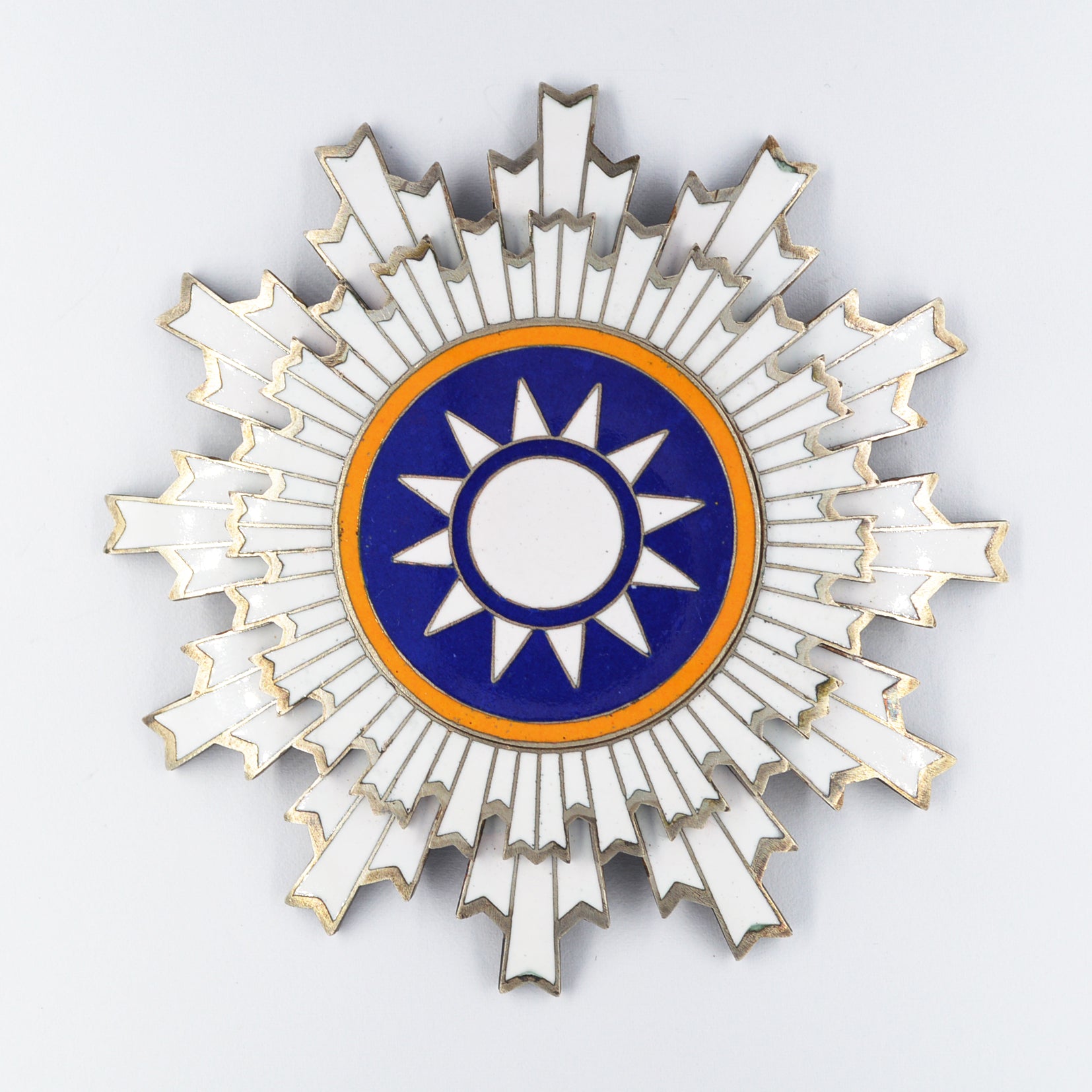 Chinese CHINA REPUBLIC Order of Blue Sky and White Sun 1st first class medal badge Replica copy