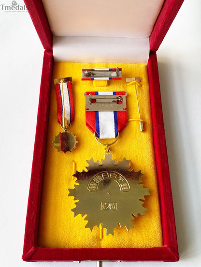 Republic of China Order of Blue Sky and White Sun – Full Set Museum Replica with Case