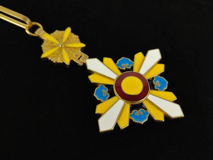 Manchurian Empire – Order of the Auspicious Cloud, 3rd Class Badge (Replica)