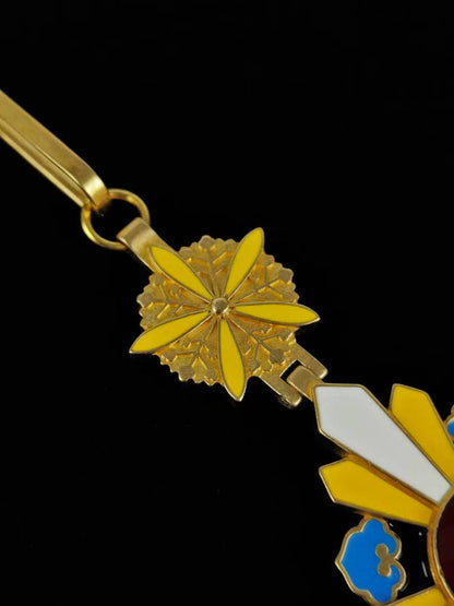 Manchurian Empire – Order of the Auspicious Cloud, 3rd Class Badge (Replica)