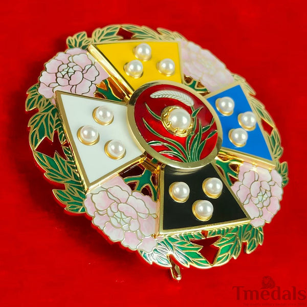 Republic of China Order of Rank and Merit – First Class Medal – Full-Size Museum Replica with Case