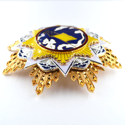 Chinese CHINA REPUBLIC Order of the Cloud and Banner first class Replica Rare No. 130