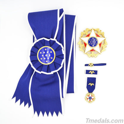U.S. Presidential Medal of Freedom with Distinction – Full-Size Museum Replica Set with Sash, Breast Star, Ribbon & Lapel Pin