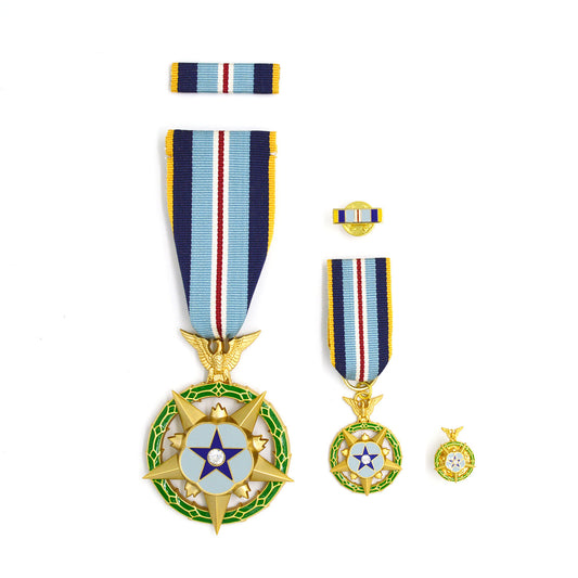 Cased U.S. USA Space MOH Space Medal of Honor Short Ribbon Version ww12 Badge Order