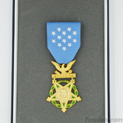 U.S. Medal of Honor Army WWI 1914–1918 – Full-Size Brass Museum Replica with Case